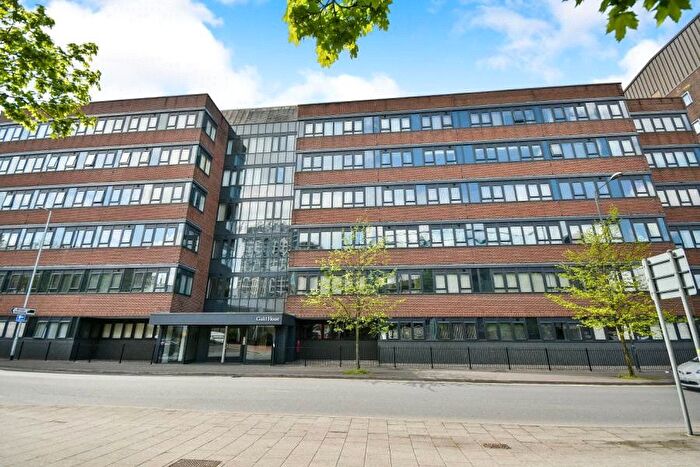 1 Bedroom Flat For Sale In Guild House, Farnsby Street, Swindon, Wiltshire, SN1