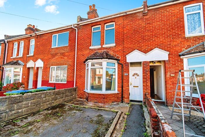 5 Bedroom Terraced House For Sale In Langhorn Road, Southampton, SO16