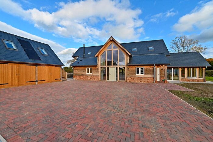 3 Bedroom Detached House To Rent In Red Kite Lane, Sherfield-On-Loddon, Hampshire, RG27