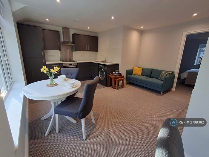 1 Bedroom Flat To Rent In Box Road, Bath, BA1