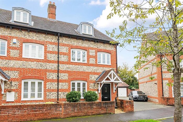 3 Bedroom Town House To Rent In Buttercup Close, Salisbury, SP2