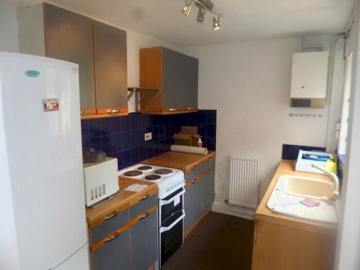 2 Bedroom Semi-Detached House To Rent In Fletcher Road, Beeston, NG9