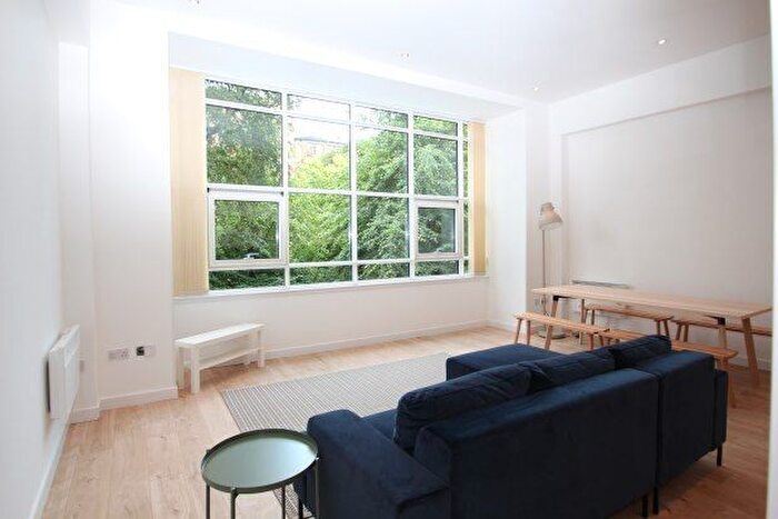 2 Bedroom Flat To Rent In Albion Street, Glasgow, G1