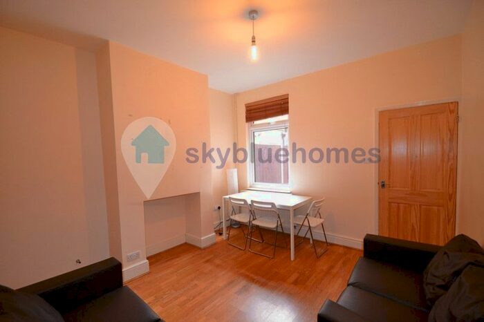 4 Bedroom Terraced House To Rent In Sheffield Street, Leicester, LE3