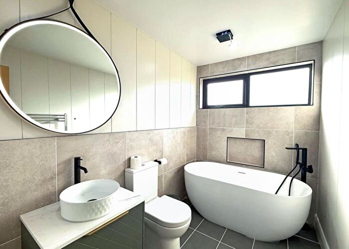 2 Bedroom Lodge For Sale In Butterwick Road, Scunthorpe, DN17
