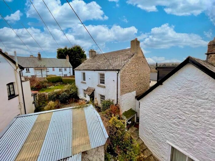 2 Bedroom Property For Sale In Lower Street, Chagford, Newton Abbot TQ13