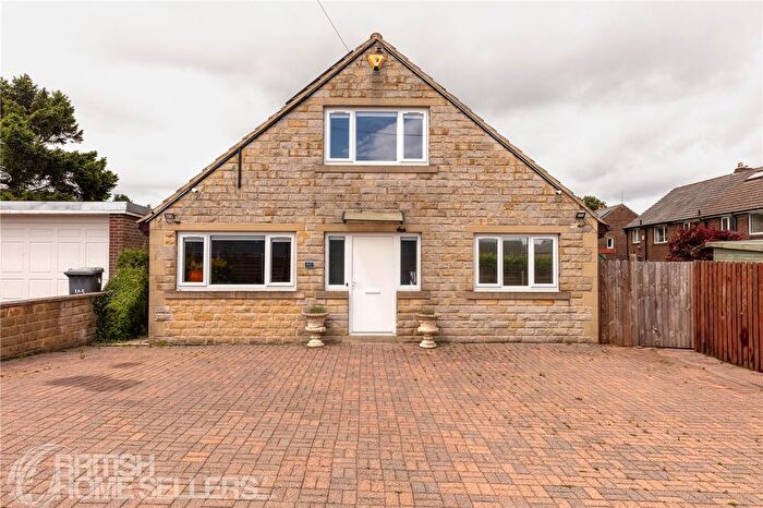 4 Bedroom Detached House For Sale In Laund Road, Huddersfield, West Yorkshire, HD3