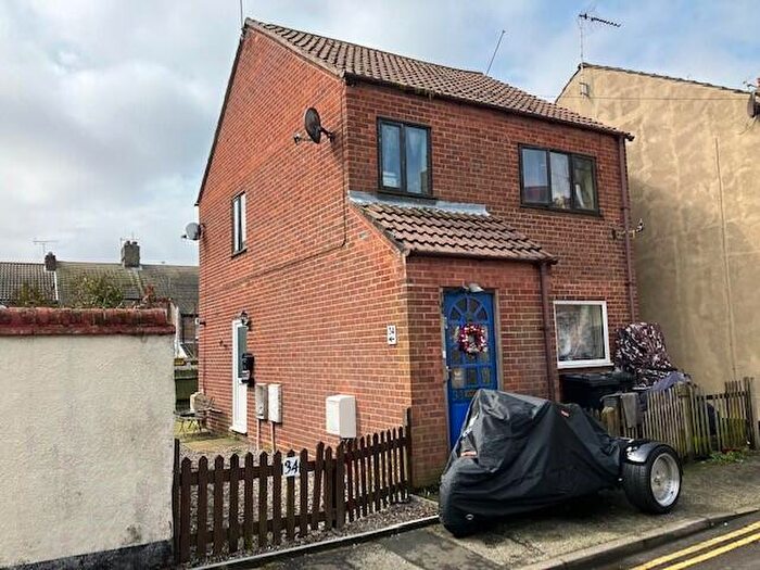 1 Bedroom Ground Maisonette For Sale In Ground Floor, Alma Road, Lowestoft, Suffolk, NR32
