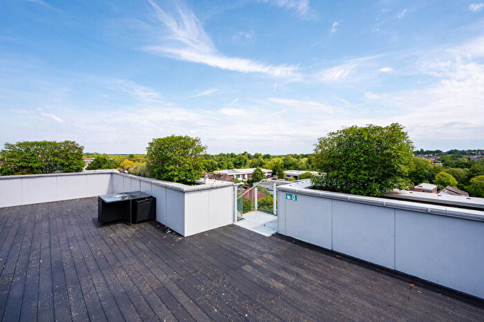 1 Bedroom Flat For Sale In Austen House, Guildford, GU1