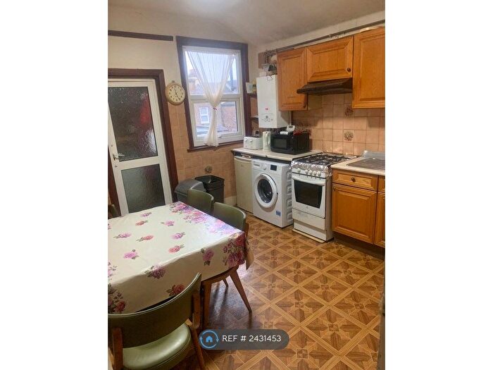 3 Bedroom Terraced House To Rent In Katherine Road, London, E7
