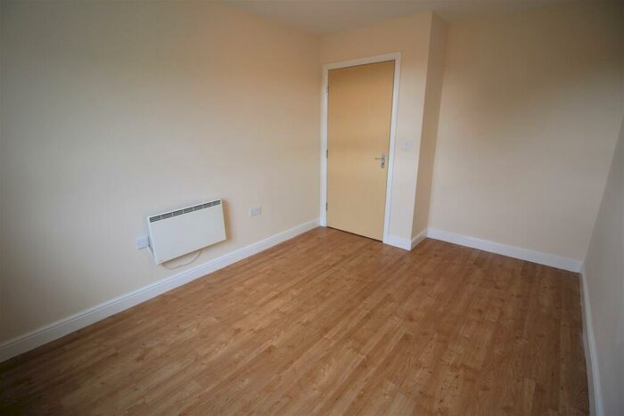 2 Bedroom Flat For Sale In Clough Gardens, Haslingden, BB4