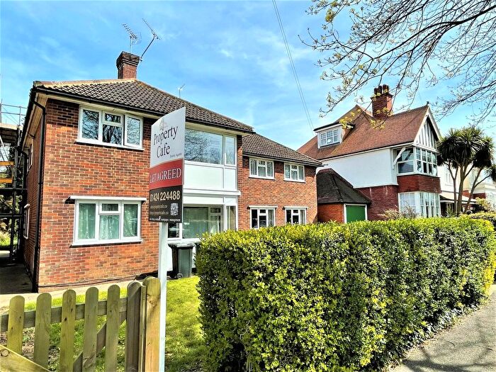 3 Bedroom Flat To Rent In A Sutherland Avenue, Bexhill On Sea, East Sussex, TN39