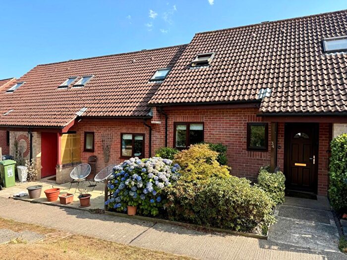 2 Bedroom Chalet For Sale In Waterfield Meadows, North Walsham, NR28