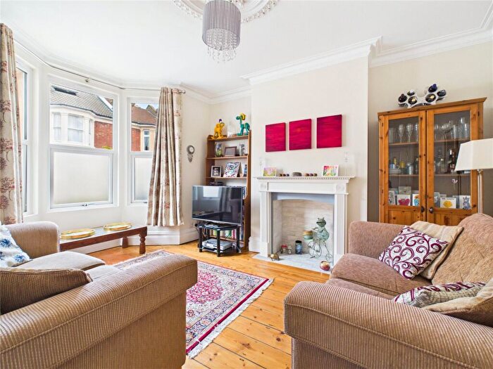 3 Bedroom Terraced House For Sale In Kingston Road, Southville, Bristol, BS3