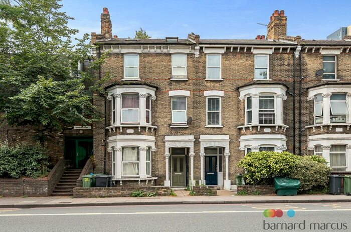 2 Bedroom Flat To Rent In South Lambeth Road, London, SW8