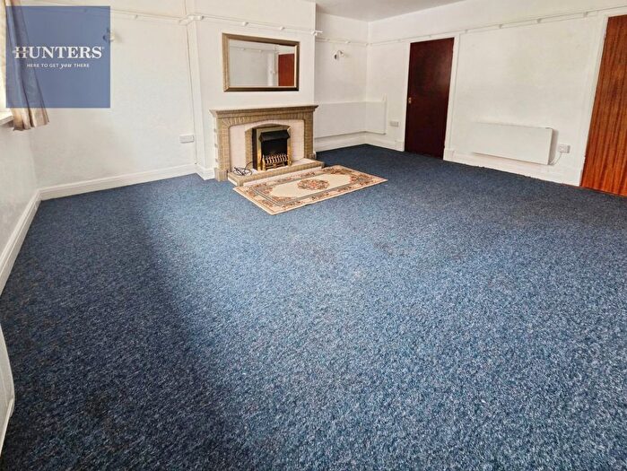 2 Bedroom Flat To Rent In Penybont Road, Pencoed, Bridgend, CF35