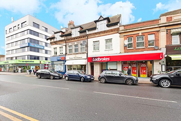 1 Bedroom Flat To Rent In Coombe Lane, Raynes Park.., London, SW20