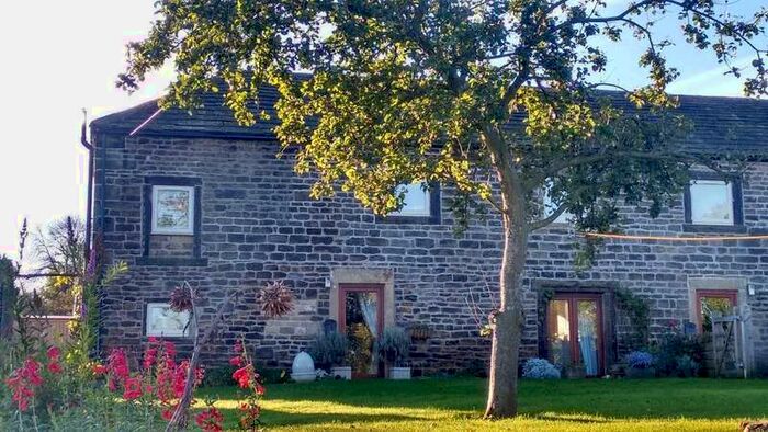 Semi-Detached House To Rent In Gosling Moor, Finkle Street Lane, Wortley, Sheffield, S35