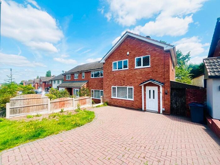 3 Bedroom Property To Rent In Harcourt Drive, Sutton Coldfield, B74