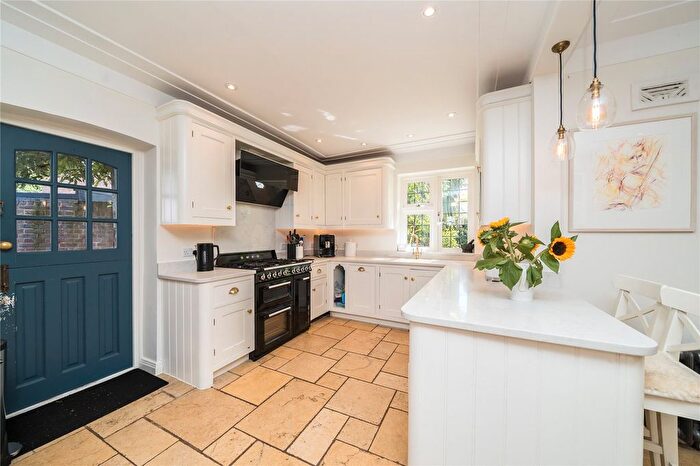 5 Bedroom Detached House To Rent In Woodfield Avenue, London, SW16