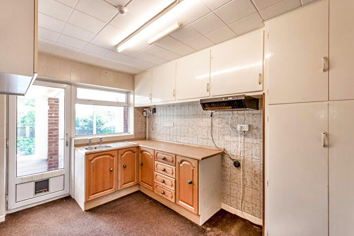 2 Bedroom Detached Bungalow For Sale In Durham Grove, Retford, DN22