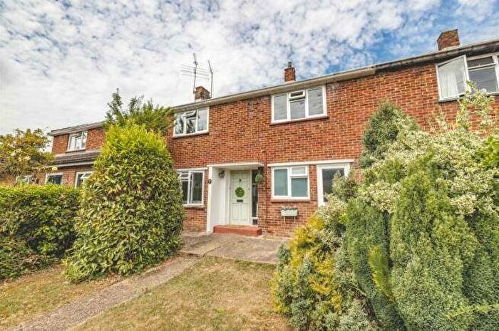 3 Bedroom Terraced House To Rent In Windsor, Berkshire, SL4