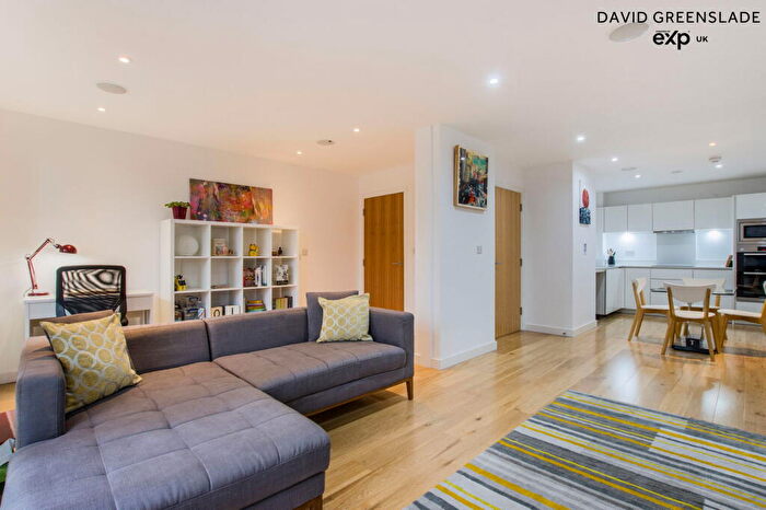 2 Bedroom Apartment For Sale In Ceram Court, Caspian Wharf, E3