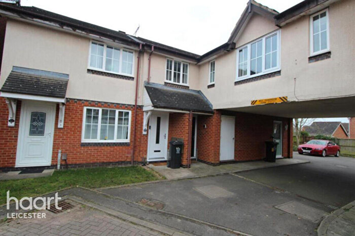 2 Bedroom Maisonette To Rent In Firestone Close, Leicester, LE3