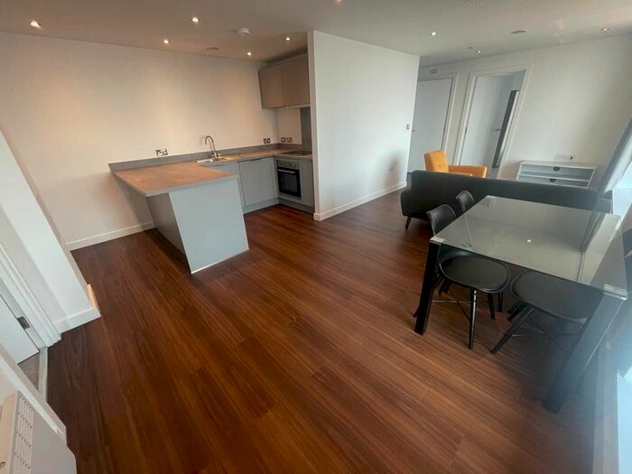 2 Bedroom Flat To Rent In The Priory Queensway, Birmingham, B4