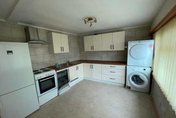 1 Bedroom Flat To Rent In Barn Street, Liskeard, PL14