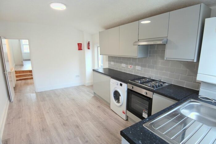 2 Bedroom Flat To Rent In Church Road, Harlesden, NW10