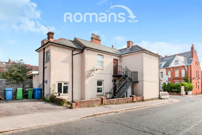 2 Bedroom Maisonette To Rent In Gordon Road, GU11