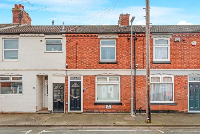 3 Bedroom Terraced House For Sale In Cambridge Street, Kettering, North Northamptonshire, NN16