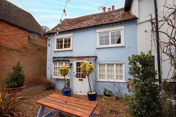 3 Bedroom Semi-Detached House For Sale In Latimer Road, Chenies, WD3