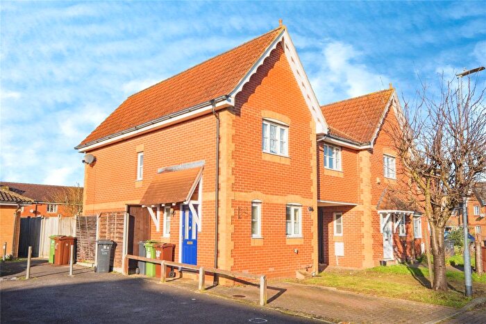 3 Bedroom End Of Terrace House To Rent In Fuchsia Close, Romford, RM7