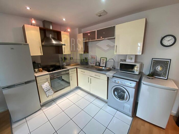 2 Bedroom Apartment To Rent In Welford Road, Clarendon Park, LE2