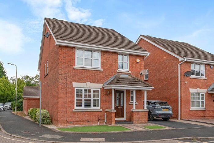 4 Bedroom Detached House For Sale In Batchelor Close, Stourbridge, DY8