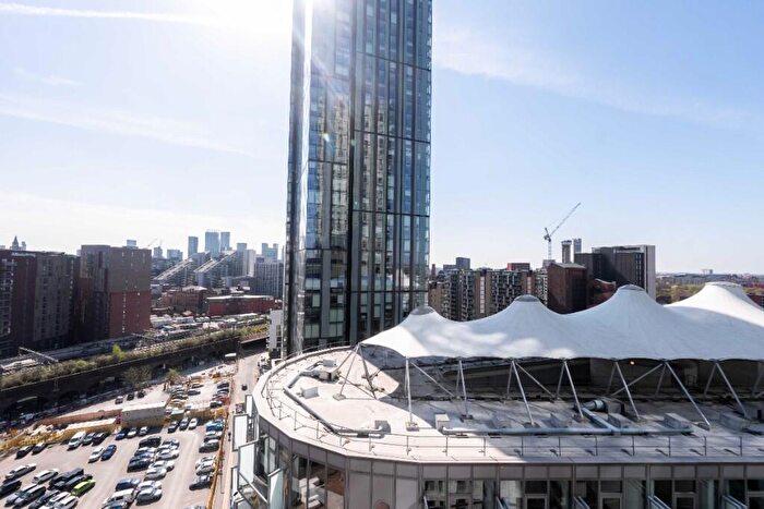 3 Bedroom Apartment To Rent In Greengate, Manchester, Greater Manchester, M3