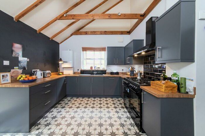 2 Bedroom Character Property To Rent In The Green, Sutton Courtenay, OX14