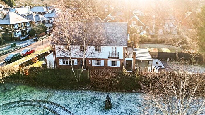 4 Bedroom Detached House For Sale In Grand Avenue, Camberley, Surrey, GU15