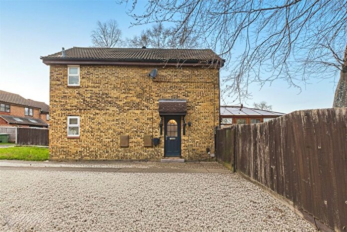 1 Bedroom Detached House For Sale In Froxfield Down, Bracknell, Berkshire, RG12