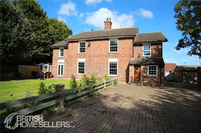 6 Bedroom Detached House For Sale In Thames Street, Hogsthorpe, Skegness, Lincolnshire, PE24