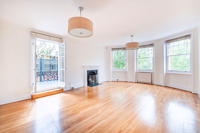 3 Bedroom Flat To Rent In Mornington Avenue, W14