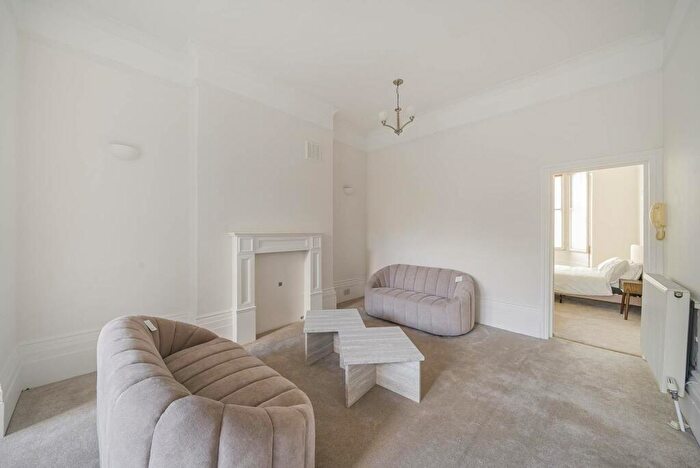 1 Bedroom Flat To Rent In Finborough Road, Chelsea, London, SW10