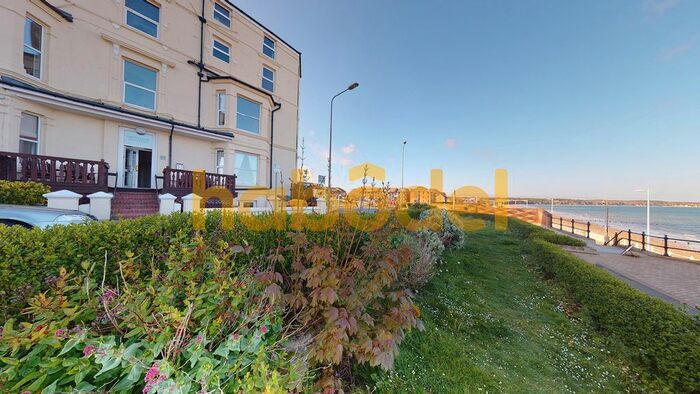 1 Bedroom Flat To Rent In Grosvenor House, To Bright Crescent, Bridlington, YO15