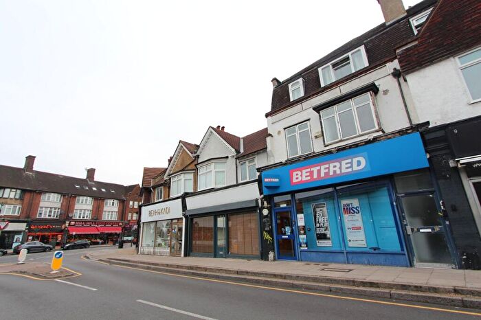 2 Bedroom Apartment To Rent In Station Road, London, NW7