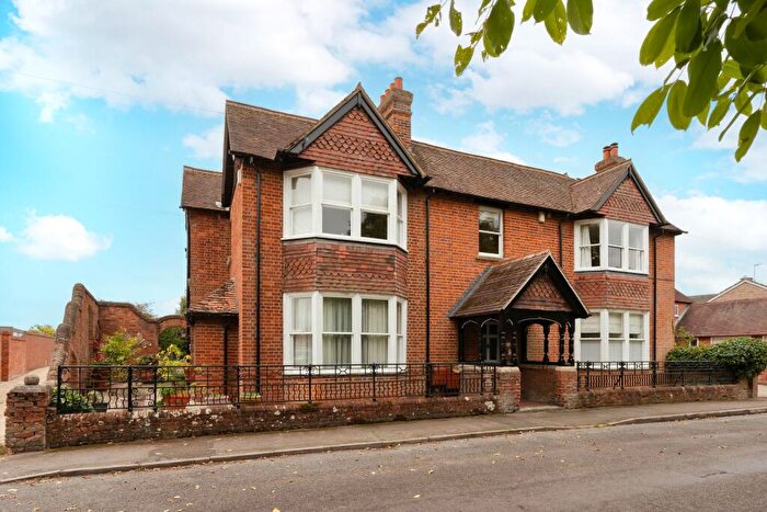 2 Bedroom Apartment For Sale In Church Road, Sandford-On-Thames, OX4