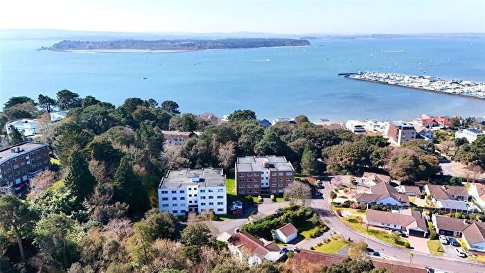 2 Bedroom Apartment For Sale In Avalon, Poole, Dorset, BH14