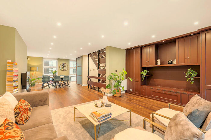 4 Bedroom Town House To Rent In Lower Merton Rise, NW3