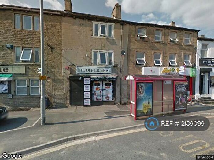 2 Bedroom Flat To Rent In Manchester Road, Huddersfield, HD1